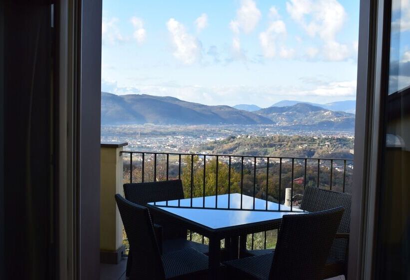 Номер Стандарт, La Castellana