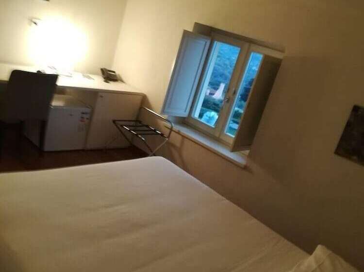 Номер Economy, La Castellana