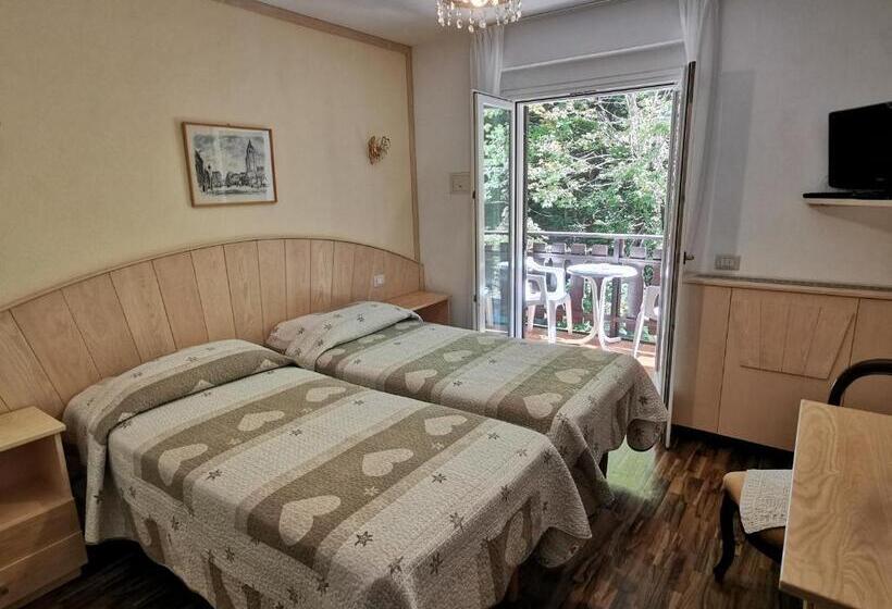 غرفة قياسية, Lago Park