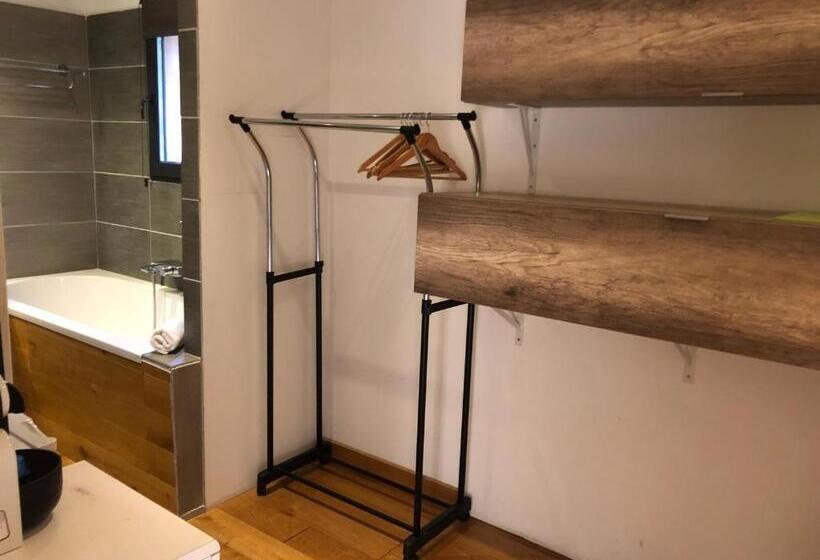 קוטג' דלוקס, Les Hauts De Portovecchio