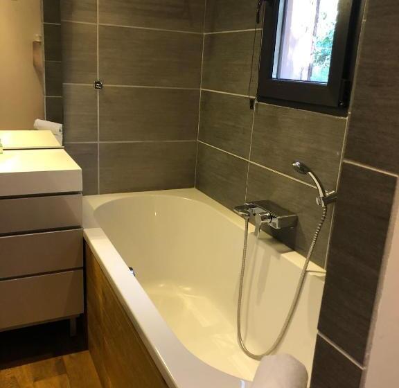 קוטג' דלוקס, Les Hauts De Portovecchio