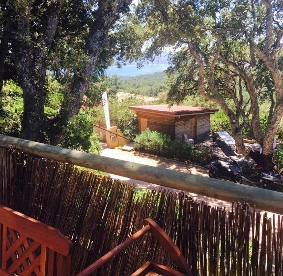 קוטג' דלוקס, Les Hauts De Portovecchio