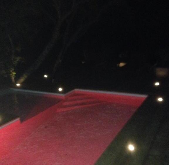 קוטג' דלוקס, Les Hauts De Portovecchio