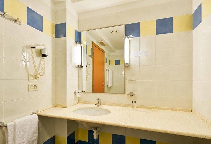 اتاق استاندارد, Rialto