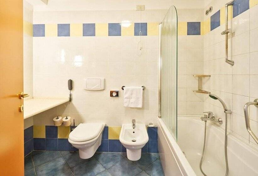 اتاق استاندارد با چشم‌انداز دریا, Rialto