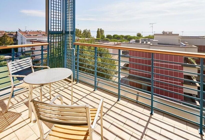 اتاق استاندارد با چشم‌انداز دریا, Rialto