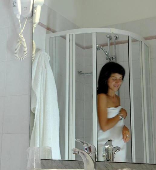 标准三人间, Scaldaferro