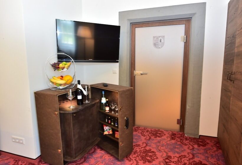 Номер Стандарт, Schloss Hotel Wasserburg