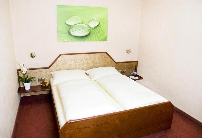 컴포트 룸, Sonnenhof