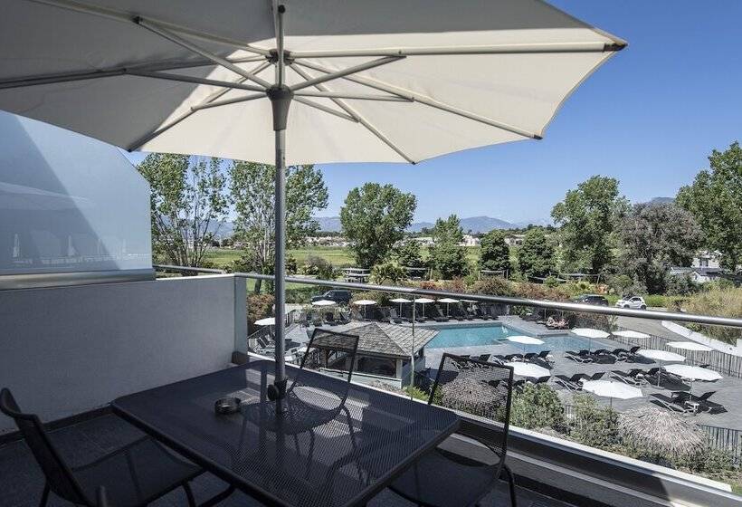 سوییت سوپریور, Suite Home Porticcio