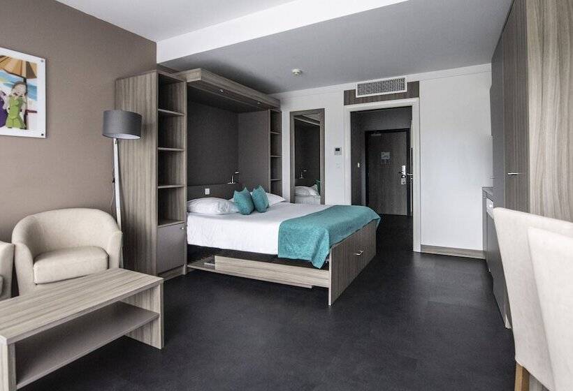 سوییت سوپریور, Suite Home Porticcio