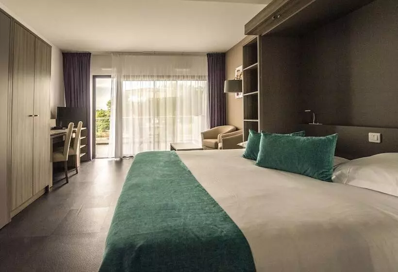 スーペリアースイート, Suite Home Porticcio