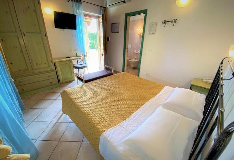 Номер Стандарт Внутренний, Tenuta La Lupa