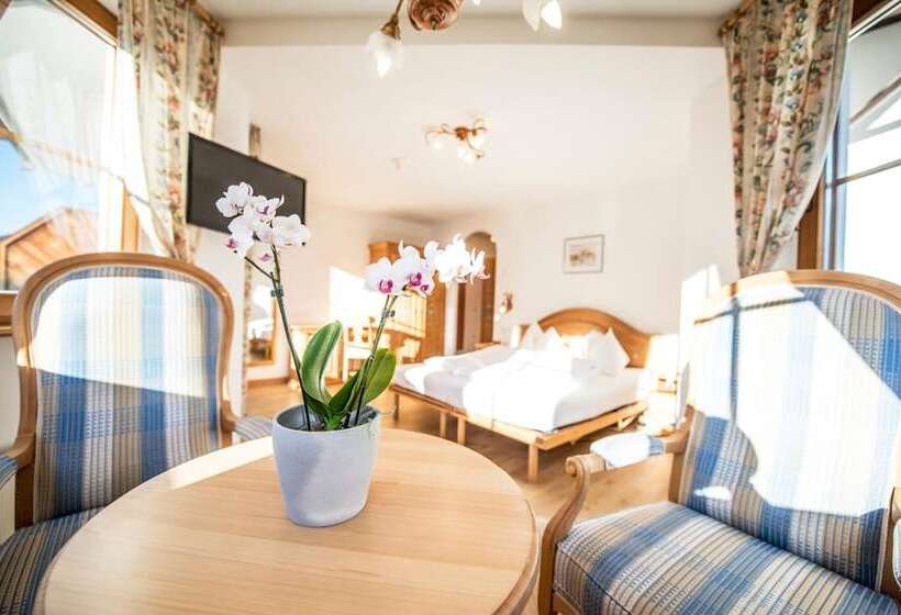 高级大房间, Turmhotel Gschwendt