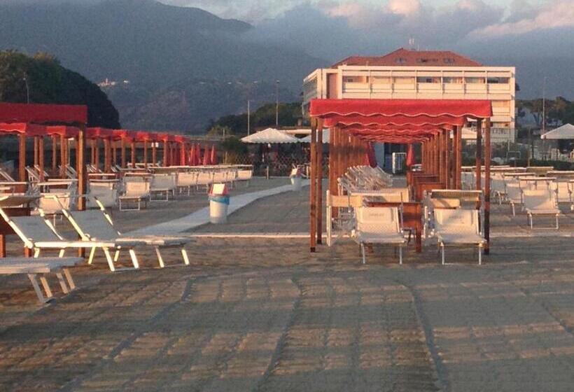 חדר קלאסי, Verdemare