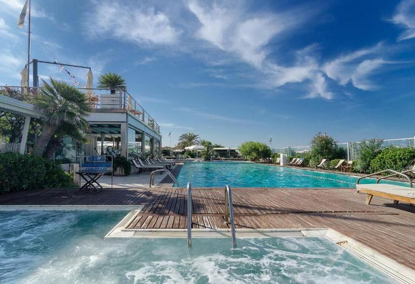 غرفة قياسية مزودة بجاكوزى, Verdemare