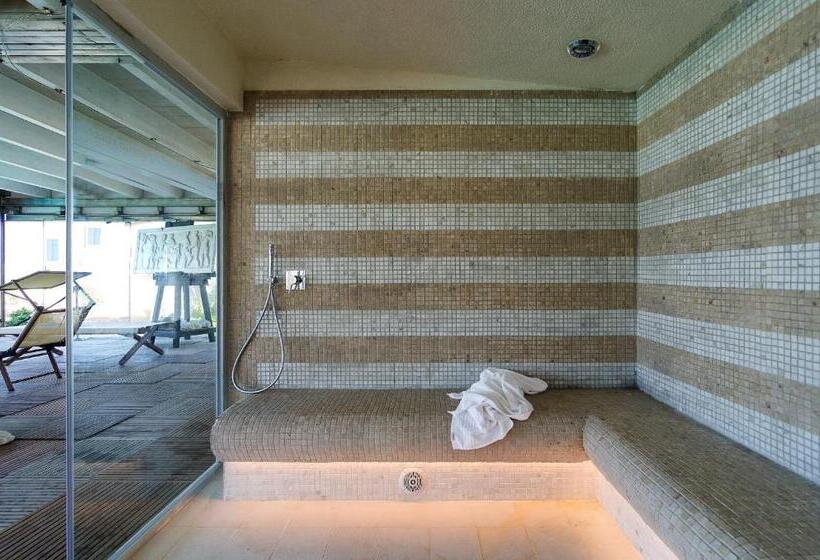 غرفة قياسية مزودة بجاكوزى, Verdemare