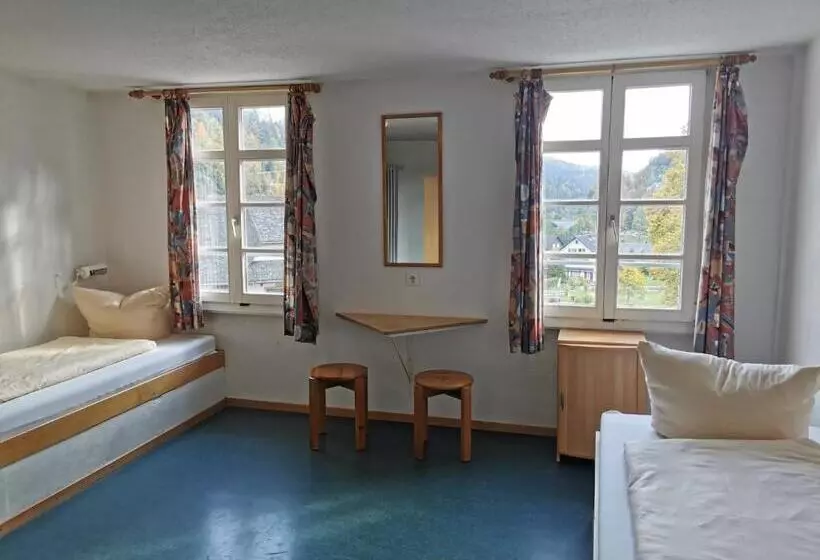 スタンダード４人部屋, Europaisches Gaste Und Seminarhaus