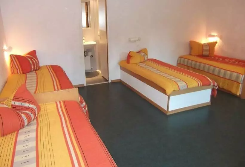 スタンダード４人部屋, Europaisches Gaste Und Seminarhaus
