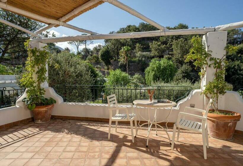 חדר סופריור נוף לגינה, Botania Relais & Spa   The Leading Hotels Of The World