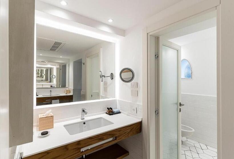 חדר פרמיום נוף לגינה, Botania Relais & Spa   The Leading Hotels Of The World