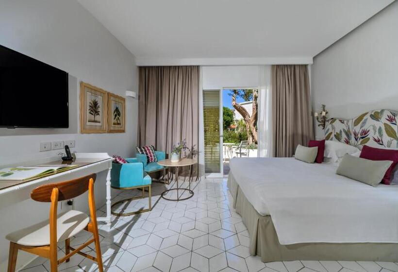 חדר פרמיום נוף לגינה, Botania Relais & Spa   The Leading Hotels Of The World