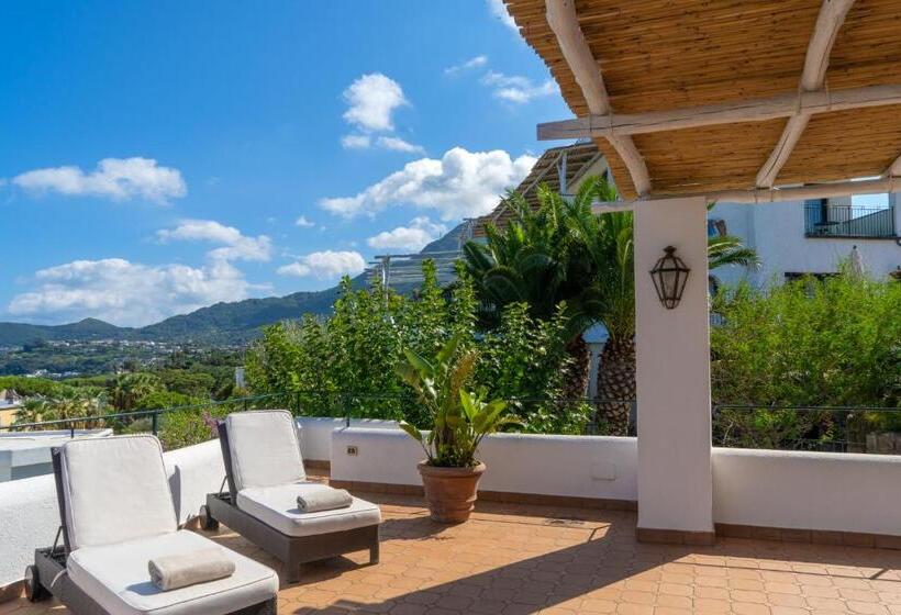 סוויטת ג'וניור עם טרסה, Botania Relais & Spa   The Leading Hotels Of The World