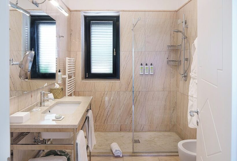 סוויטת דלוקס נוף לים, Botania Relais & Spa   The Leading Hotels Of The World