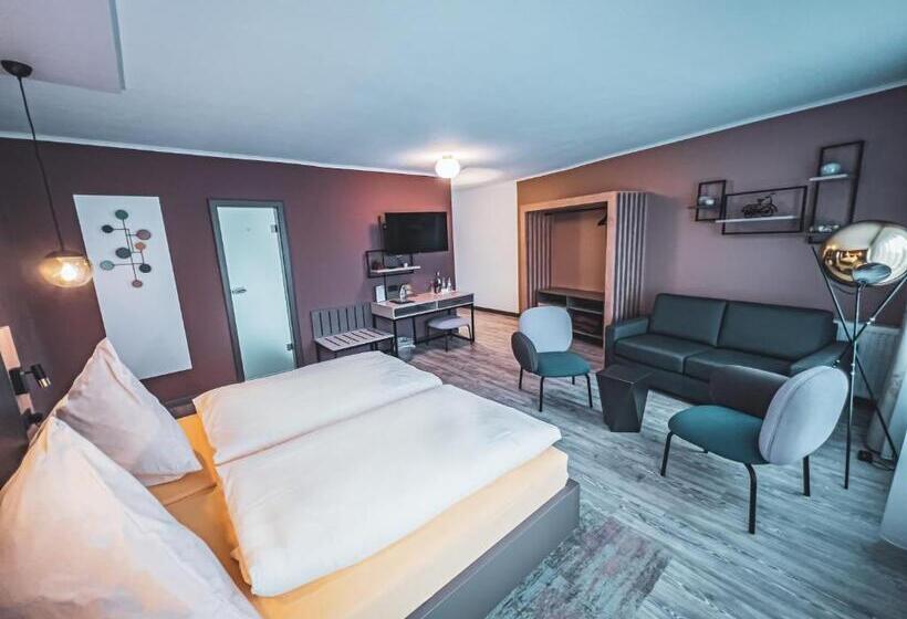 غرفة قياسية, Restaurant Hotel Goldener Adler