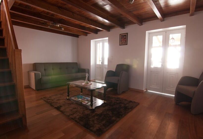 Дом 1 Спальня, Casa Raivinha