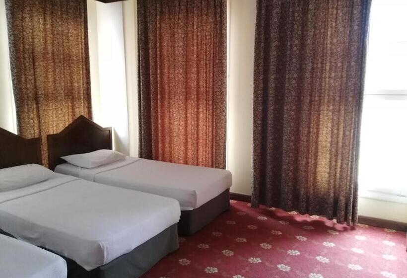 スタンダードトリプルルーム, Antik Ridvan