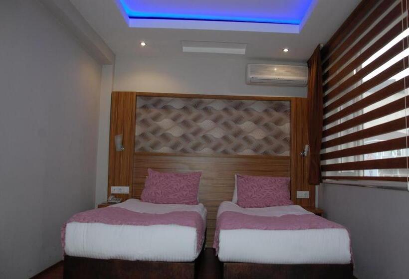 חדר דלוקס, Göznur Otel