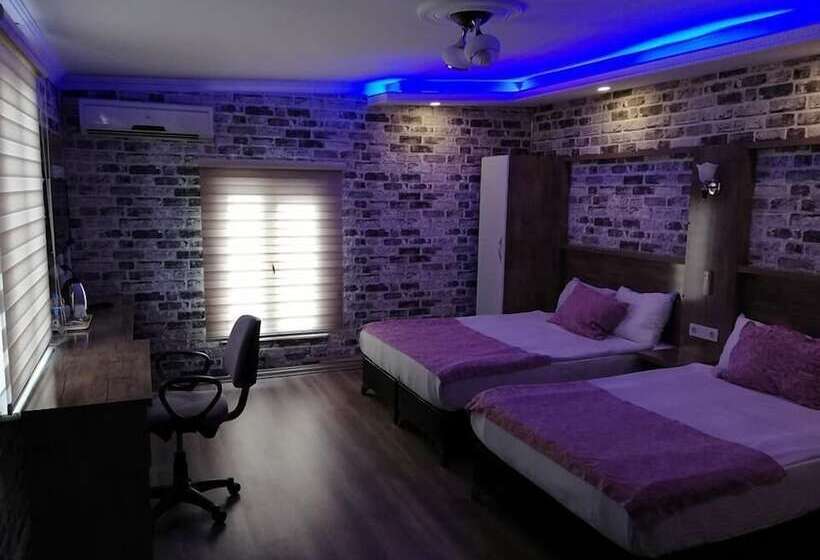 חדר דלוקס לשלושה, Göznur Otel