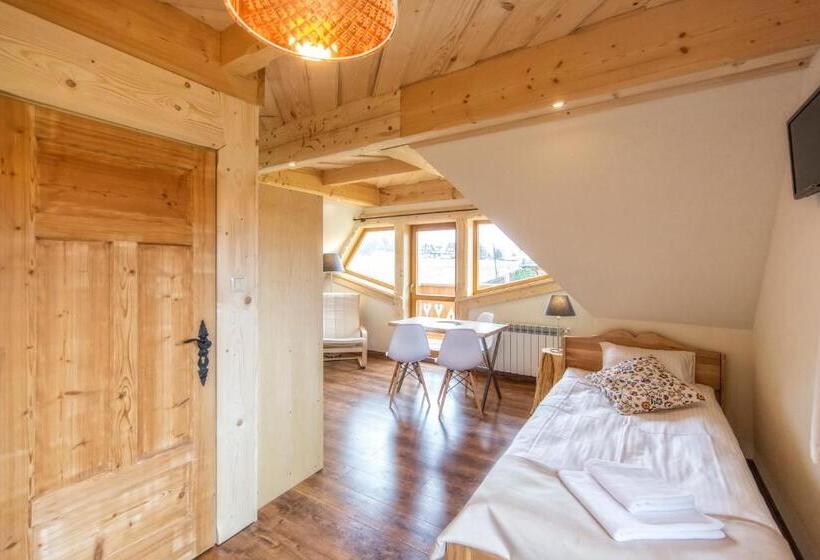 اتاق استاندارد سه نفره, Willa Giewontka