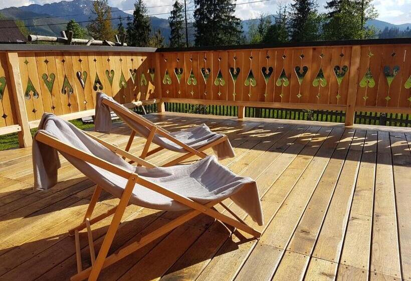 Economy Quadruple Room, Willa Giewontka