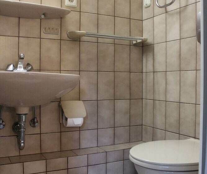 エコノミートリプルルーム, Waldpension Pfeiferhaus