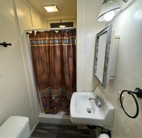 디럭스 패밀리 룸, Crest Lodge Historic Mountain Inn