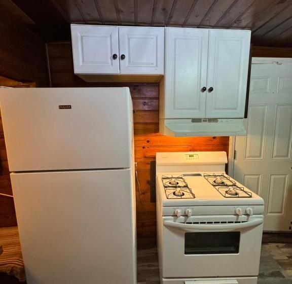 디럭스 패밀리 룸, Crest Lodge Historic Mountain Inn