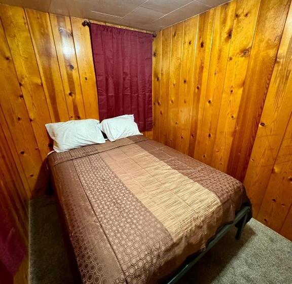 디럭스 룸, Crest Lodge Historic Mountain Inn