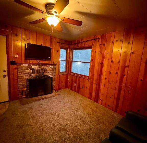 Номер Deluxe, Crest Lodge Historic Mountain Inn