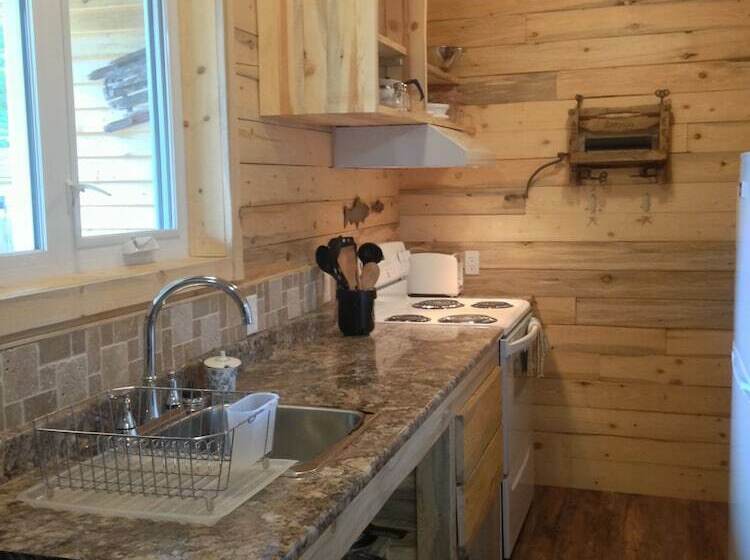 小室, Glacier View Rv Park And Cabins