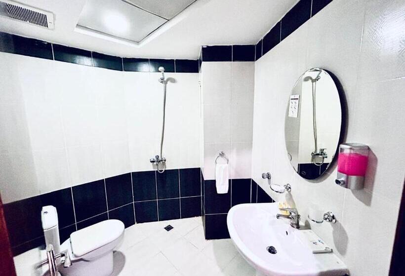 スタンダードトリプルルーム, Knooz Al Diafah