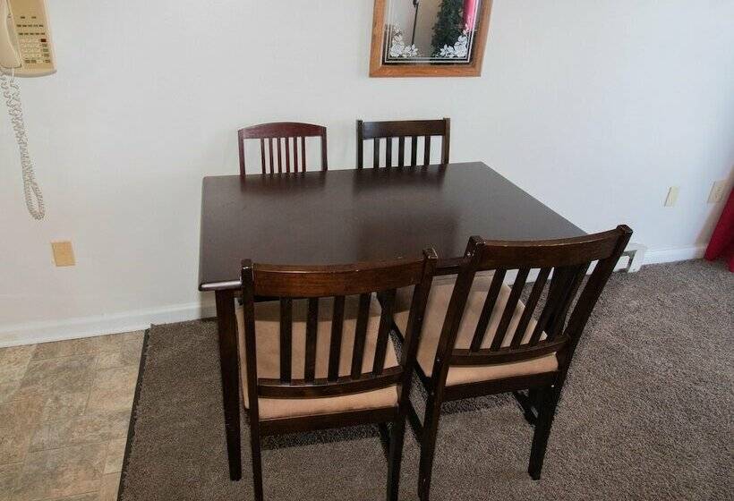 דירת חדר אקונומי, Mountaintop Condos