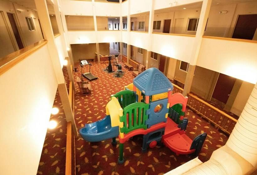 דירת משפחה, Mountaintop Condos