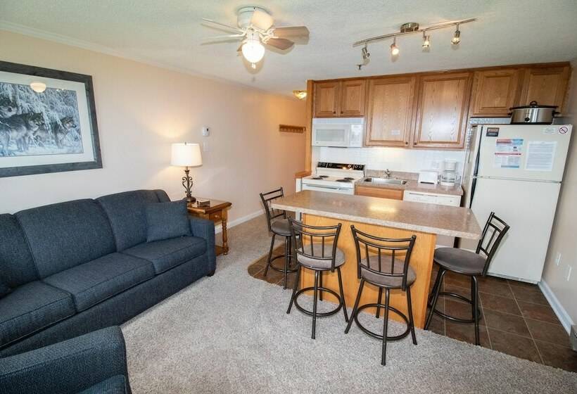 דירת משפחה, Mountaintop Condos