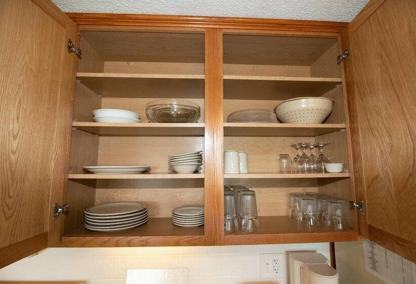 דירת משפחה, Mountaintop Condos