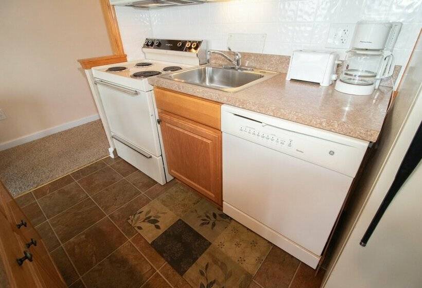 패밀리 아파트, Mountaintop Condos