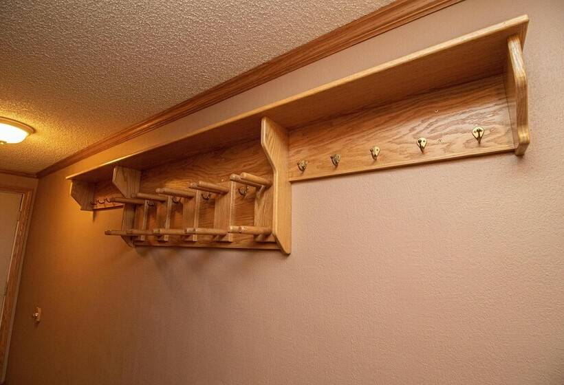 דירת משפחה, Mountaintop Condos