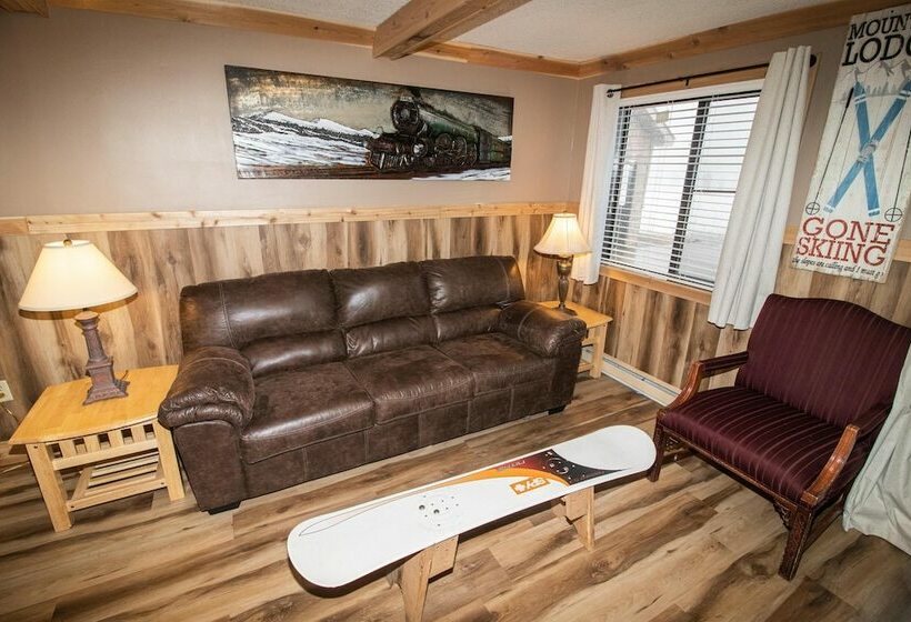 דירת משפחה, Mountaintop Condos