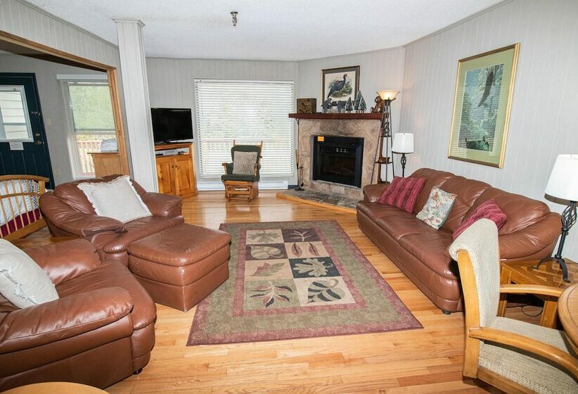 패밀리 아파트, Mountaintop Condos